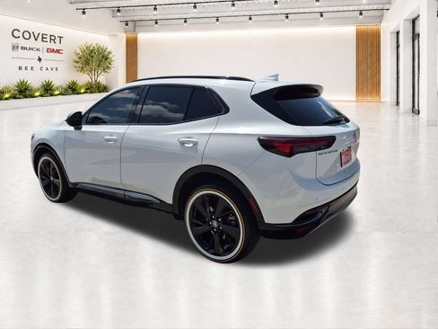 Used 2022 Buick Envision Preferred w/ Sport Touring Package FWD image 10