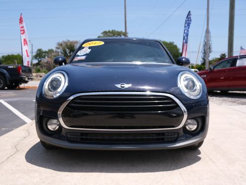 Used 2017 MINI Cooper Clubman FWD image 2