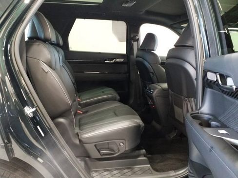 Certified 2025 Hyundai Palisade Calligraphy image 16