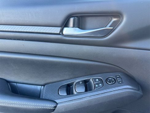 Used 2024 Nissan Altima 2.5 SV image 20