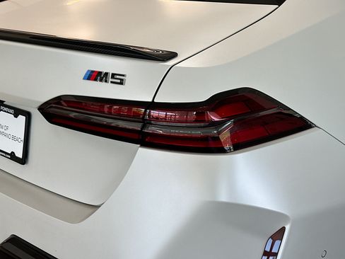 Used 2026 BMW M5 w/ Carbon Package AWD/4WD image 24
