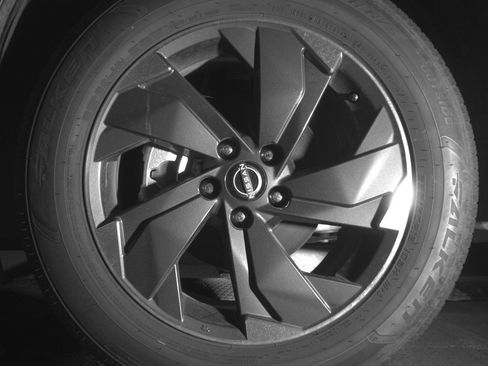 Used 2025 Nissan Rogue SV image 12