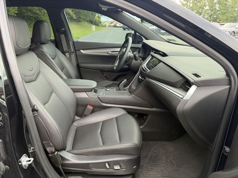 Used 2025 Cadillac XT5 Luxury AWD/4WD image 25
