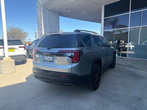 Used 2023 GMC Acadia SLE w/ Driver Convenience Package FWD image 6
