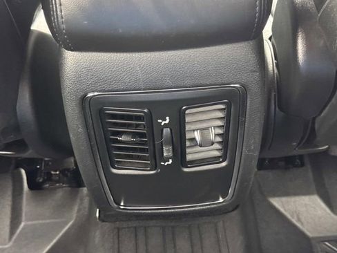 Used 2020 Jeep Grand Cherokee Laredo w/ Laredo X Package AWD/4WD image 18