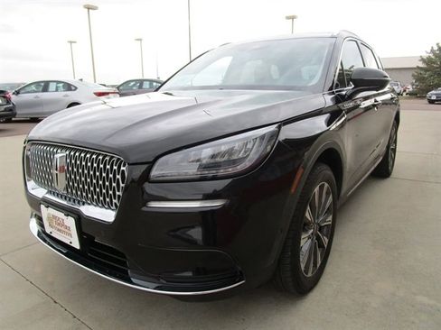 Used 2022 Lincoln Corsair Reserve w/ Equipment Group 201A image 5