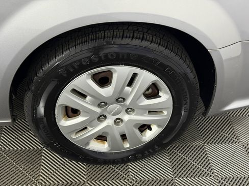 Used 2017 Dodge Grand Caravan SE w/ Power Window Group image 11