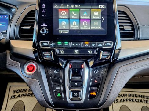 Used 2018 Honda Odyssey EX-L image 11
