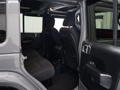 Used 2020 Jeep Wrangler Unlimited Rubicon AWD/4WD image 27