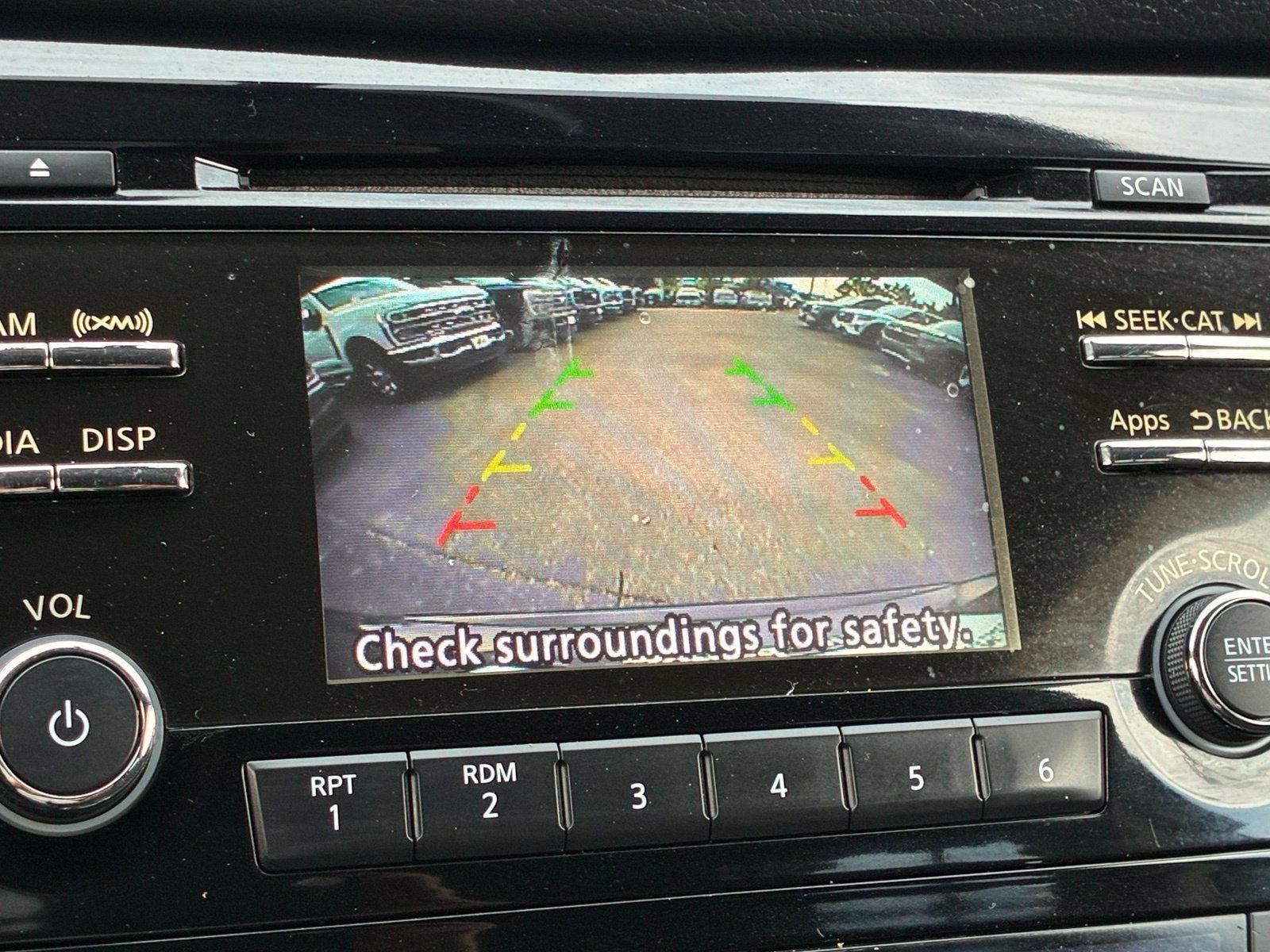Used 2015 Nissan Rogue SV FWD image 19
