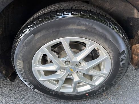 Used 2022 Chevrolet Equinox LS w/ LS Convenience Package FWD image 19