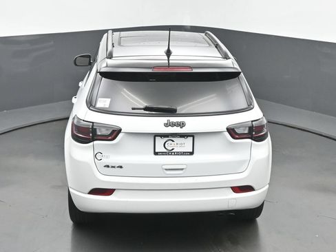 Used 2022 Jeep Compass High Altitude AWD/4WD image 42