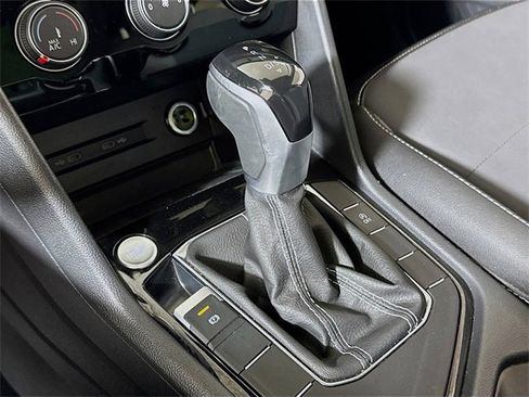 Used 2023 Volkswagen Taos SE image 14