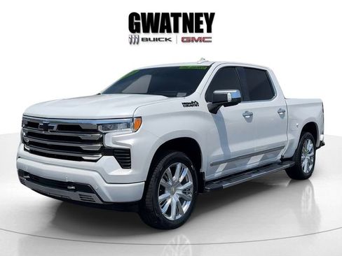 Used 2024 Chevrolet Silverado 1500 High Country w/ High Country Premium Package AWD/4WD image 7