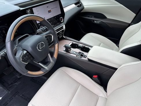 Used 2024 Lexus RX 350h w/ Convenience Package AWD/4WD image 9