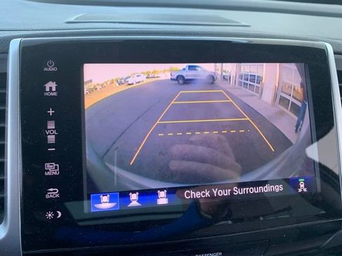 Used 2017 Honda Pilot Elite image 18