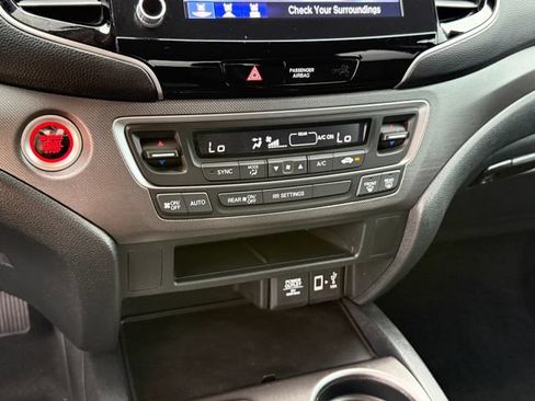 Used 2023 Honda Ridgeline Sport image 19