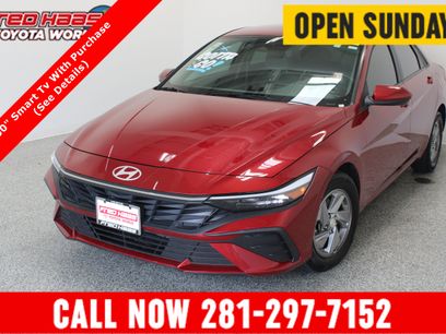 Used 2025 Hyundai Elantra SE
