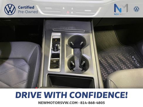 Used 2024 Volkswagen Atlas Cross Sport SE image 11