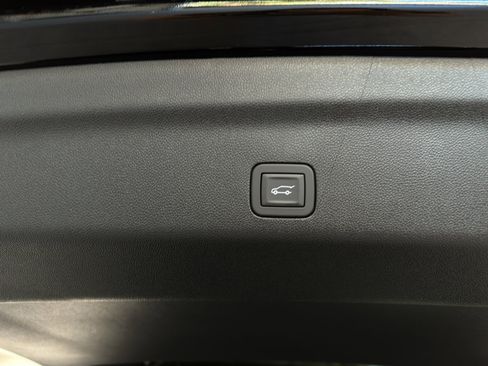 New 2025 Chevrolet Tahoe Premier image 31