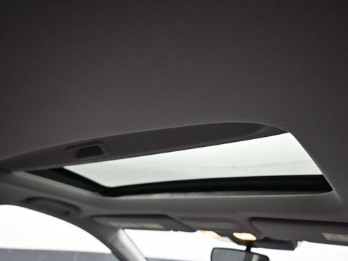 Used 2019 Honda CR-V Touring image 41