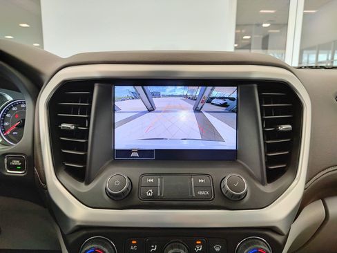 Used 2023 GMC Acadia SLT AWD/4WD image 28