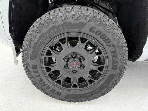 New 2026 Toyota Tacoma SR5 image 7