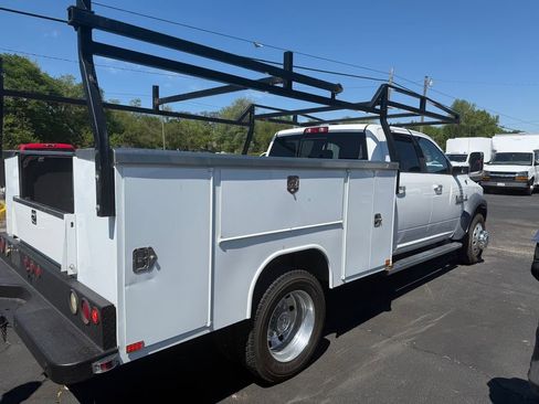 Used 2017 RAM 5500 Laramie AWD/4WD image 4