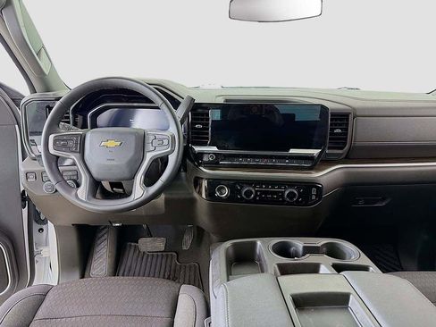 Used 2024 Chevrolet Silverado 1500 LT image 23