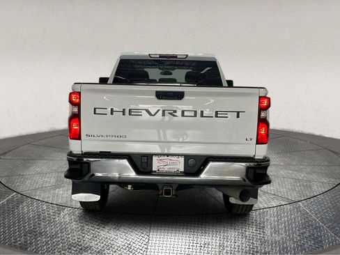 Used 2022 Chevrolet Silverado 3500 LT w/ Convenience Package image 7