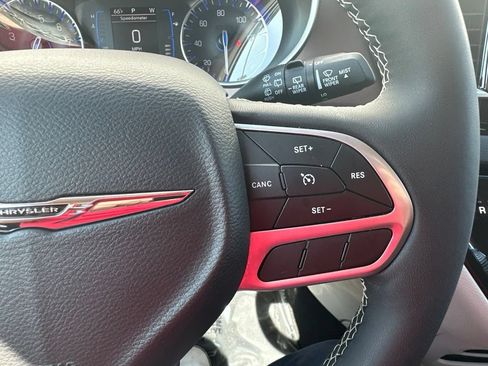 Used 2024 Chrysler Voyager LX FWD image 42