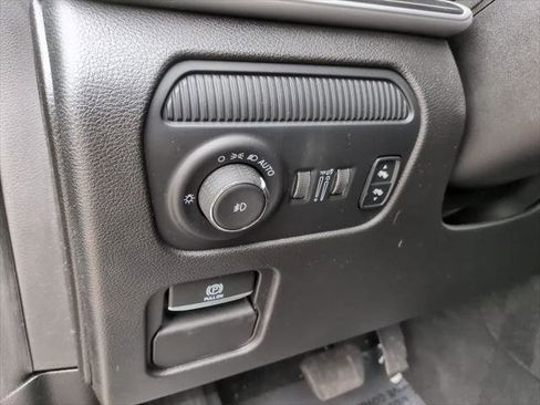 Certified 2026 Jeep Grand Wagoneer Limited AWD/4WD image 23
