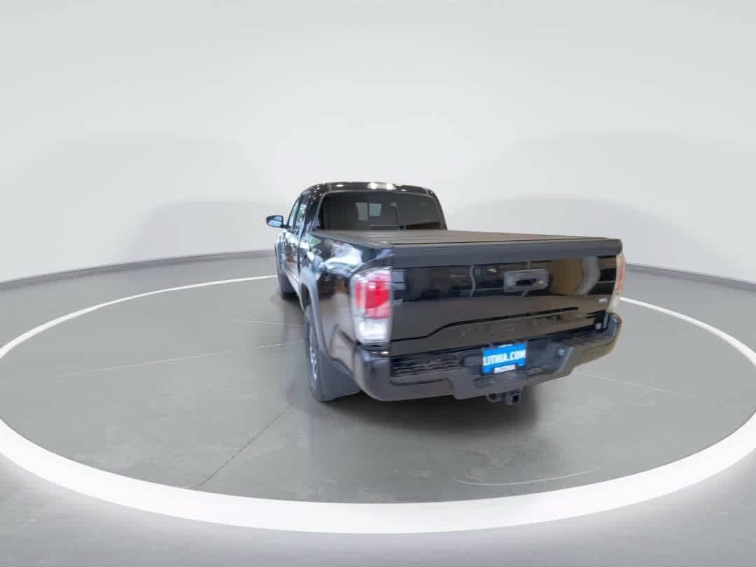 Used 2022 Toyota Tacoma TRD Off-Road w/ TRD Premium Off Road Package AWD/4WD image 7