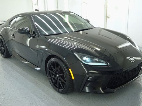 Used 2023 Toyota GR86 Premium image 11