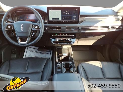 Used 2024 Lincoln Corsair Reserve w/ Jet Appearance Package image 17