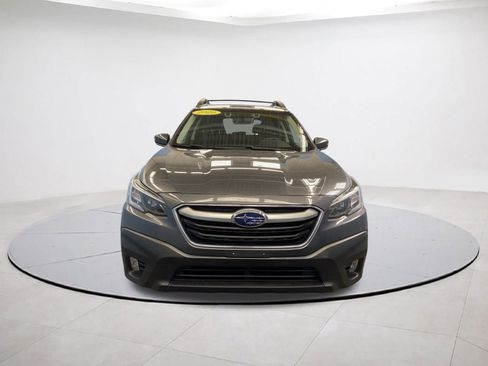 Used 2020 Subaru Outback Premium image 2