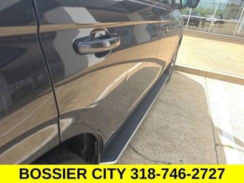 Used 2022 Ford Expedition XLT RWD image 8