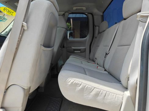 Used 2009 GMC Sierra 1500 SLE w/ Regional Value Package RWD image 12