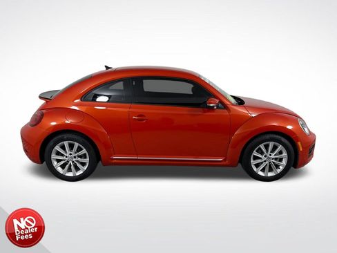Used 2018 Volkswagen Beetle 2.0T S w/ Style & Comfort Package For S FWD image 2