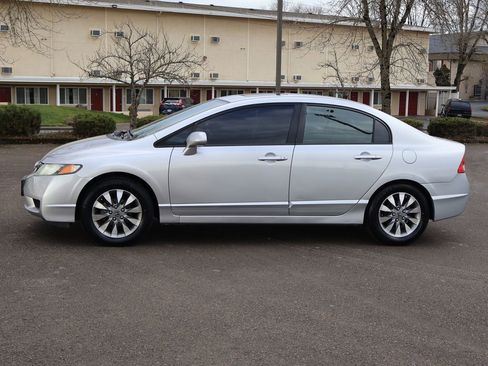 Used 2010 Honda Civic EX-L image 4