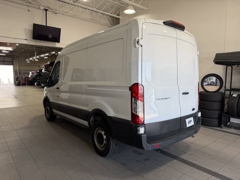 Used 2023 Ford Transit 250 Medium Roof RWD image 5