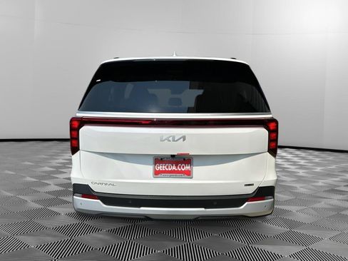 New 2026 Kia Carnival EX FWD image 5