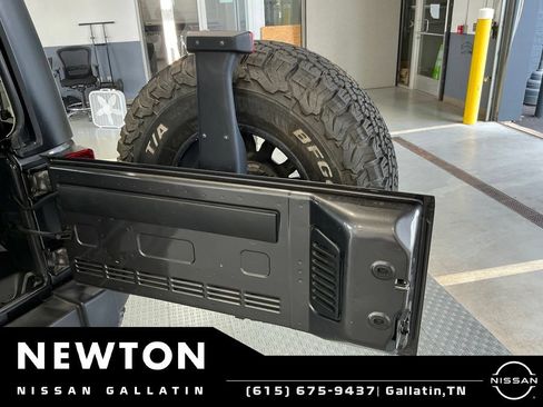 Used 2017 Jeep Wrangler Unlimited Sport w/ Quick Order Package 24S AWD/4WD image 36