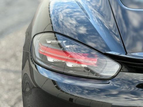 Used 2019 Porsche 718 Cayman image 24