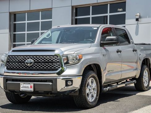 Used 2019 Toyota Tundra SR5 w/ SR5 Upgrade Package AWD/4WD image 3