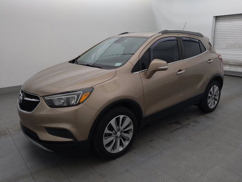 Used 2018 Buick Encore Preferred FWD image 2