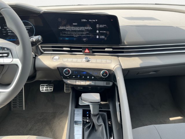 New 2026 Hyundai Elantra SEL FWD image 11