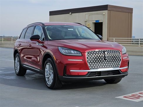 New 2026 Lincoln Corsair Premiere image 3