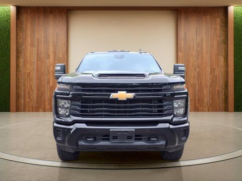 Certified 2025 Chevrolet Silverado 2500 Custom w/ Custom Value Package AWD/4WD image 2