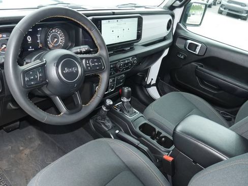 Used 2024 Jeep Wrangler Unlimited Sport AWD/4WD image 13
